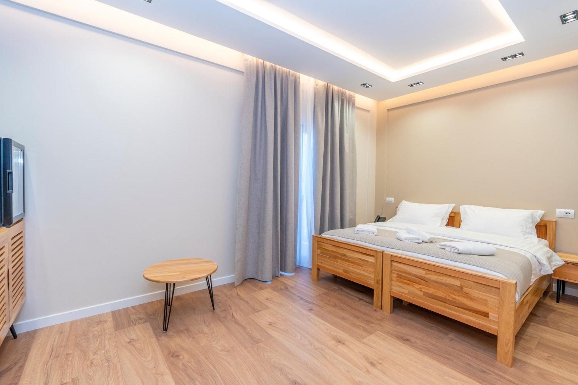 Hotel Jezerca テス エクステリア 写真